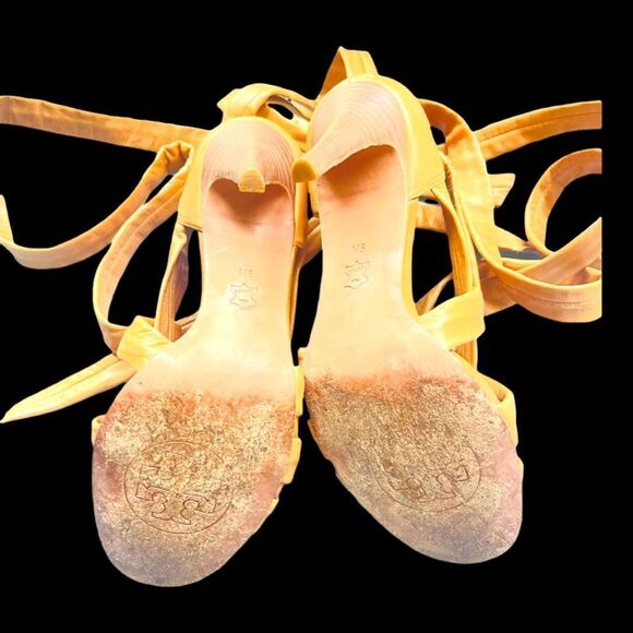 Tory Burch Lambskin Leather Strappy Tie/Wrap Stiletto Heels Sandals Size 9 EUC - Picture 3 of 8